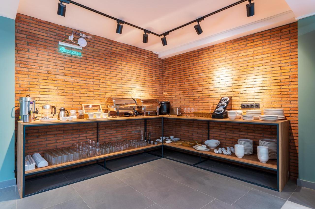 Hotel Latveli Местия Екстериор снимка